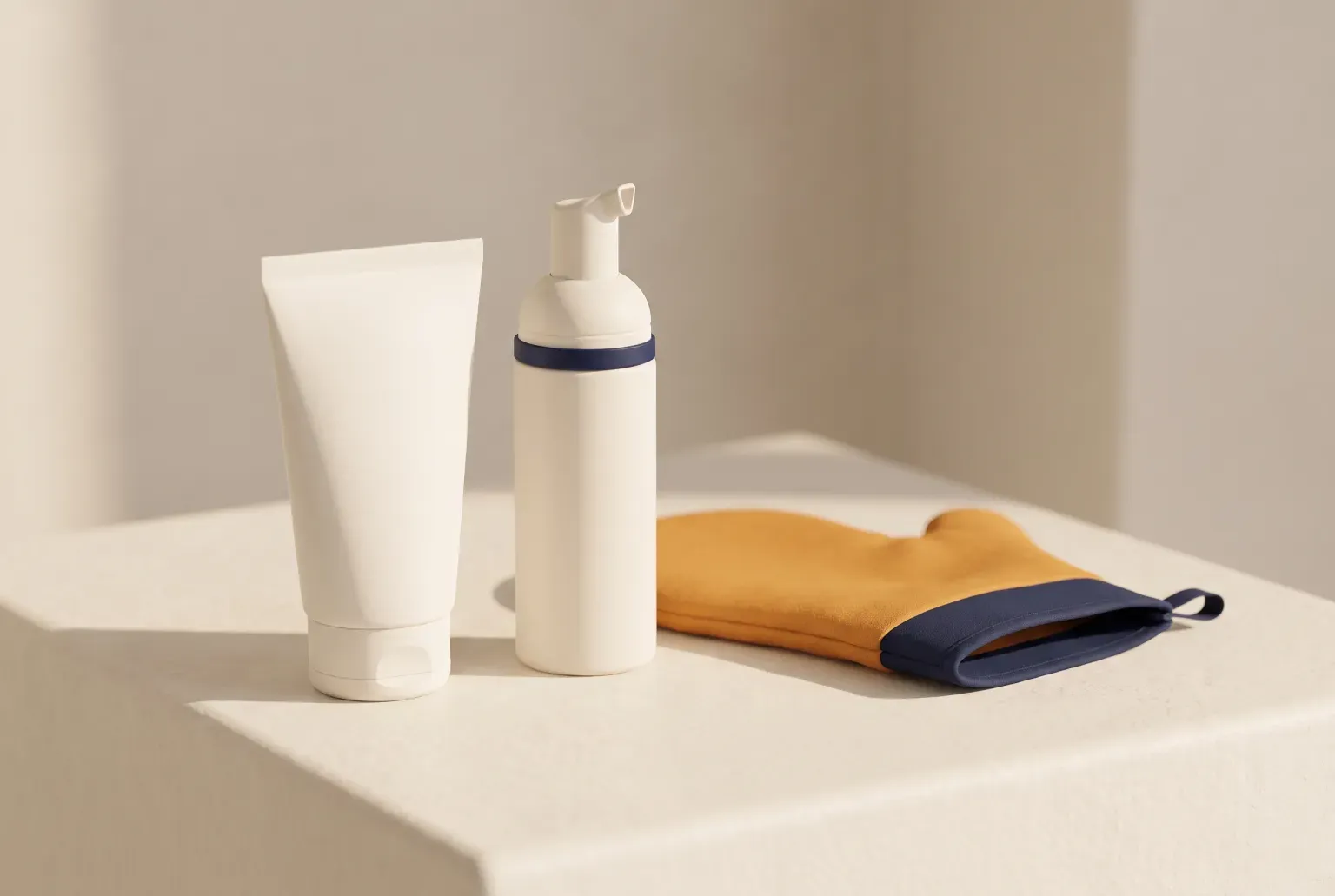 Illustration: a plain white lotion tube, a foam pump bottle and a tanning mitt on a sunny counter, drawn as a soft 3D render. Not a real product.